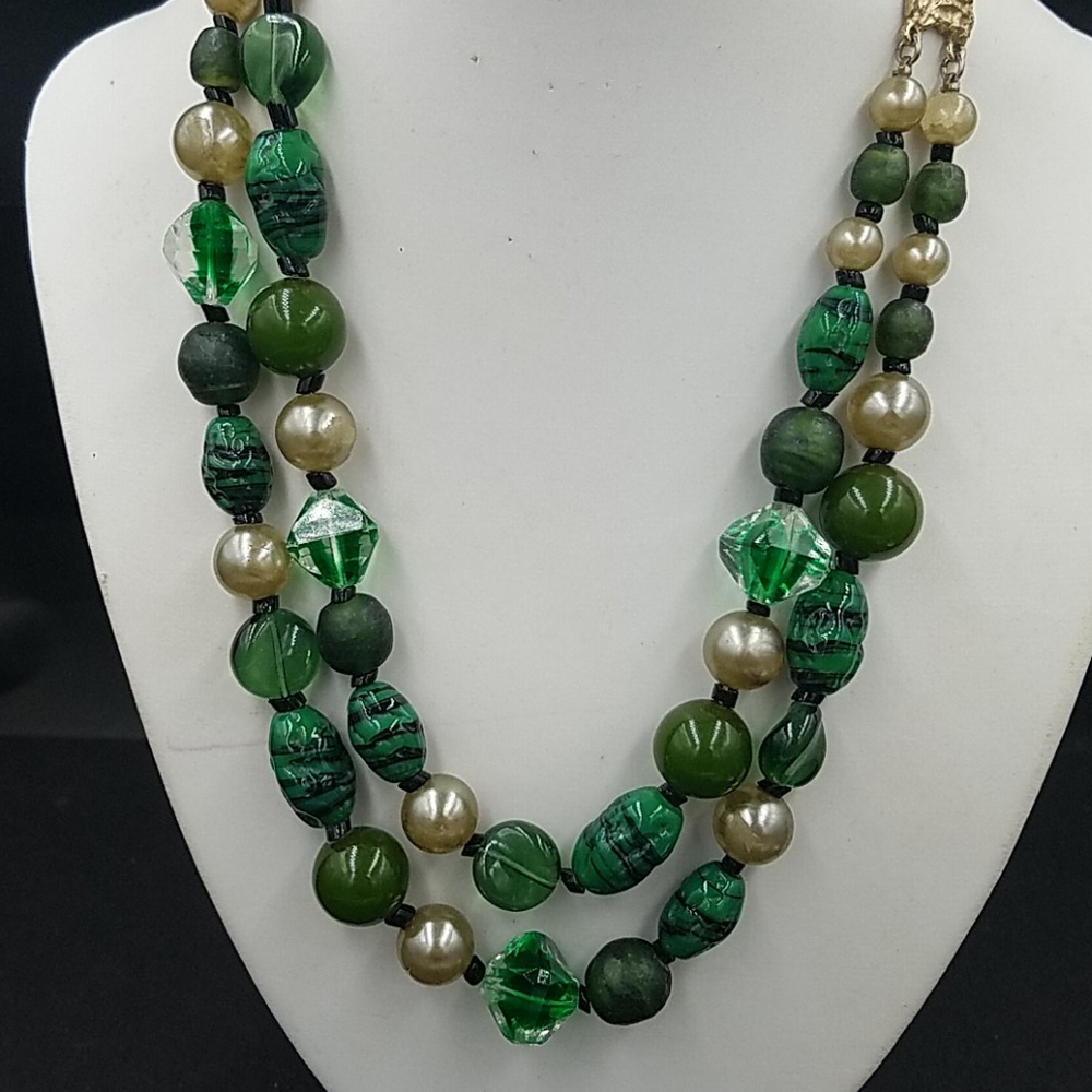 Vintage Green Glass and Lucite Bead Necklace